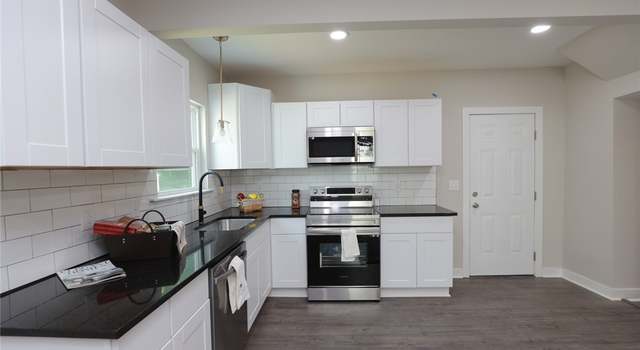 Photo of 321 St Matthew St, Petersburg, VA 23803