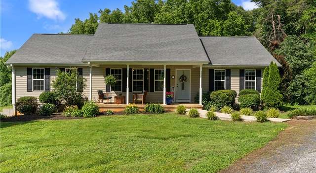 Photo of 201 School Rd, Dillwyn, VA 23936