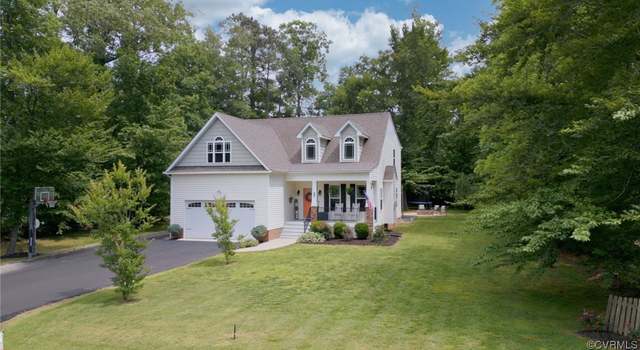 Photo of 10335 Deerlake Dr, New Kent, VA 23124