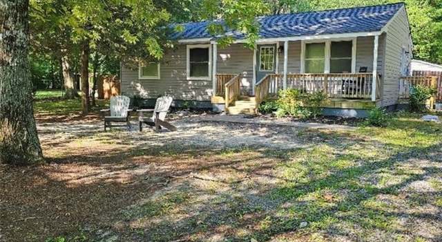 Photo of 9994 Forest Grove Dr, Gloucester, VA 23061