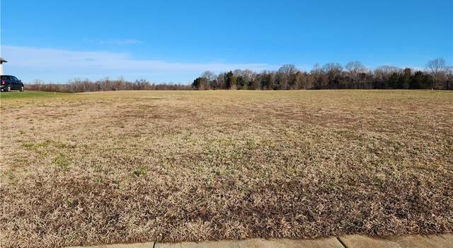 Photo of 11524 Sinker Creek Dr, Chester, VA 23836