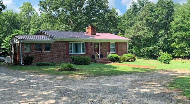 Photo of 667 Poplar Lawn Rd, Blackstone, VA 23824