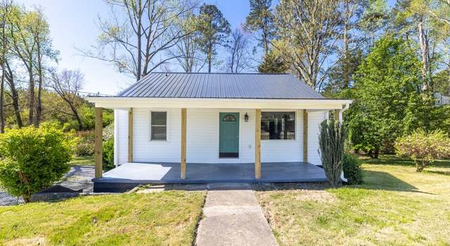 Photo of 610 Dinwiddie Ave, Blackstone, VA 23824