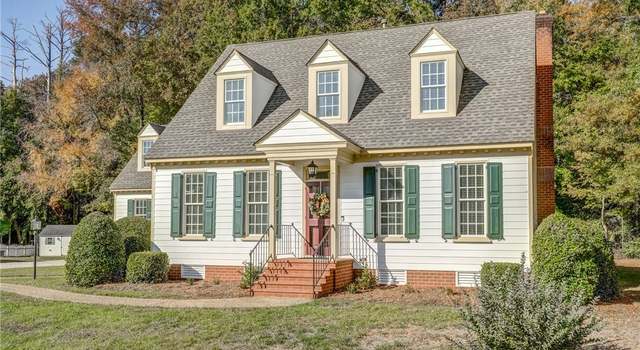 Photo of 218 Comstock Dr, Colonial Heights, VA 23834
