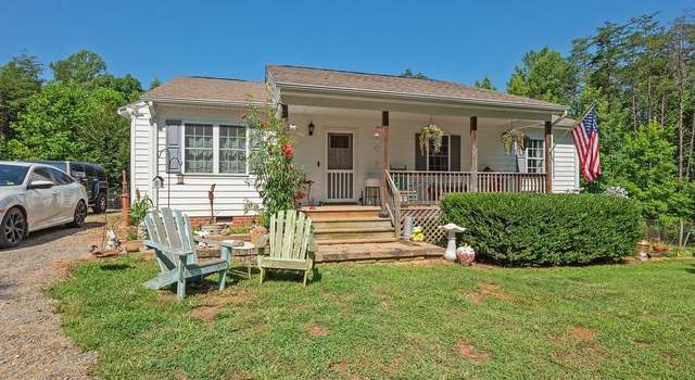 Photo of 1799 W Chapel Dr, Bumpass, VA 23024