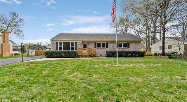 Photo of 1209 Yacht Basin Dr, Colonial Heights, VA 23834