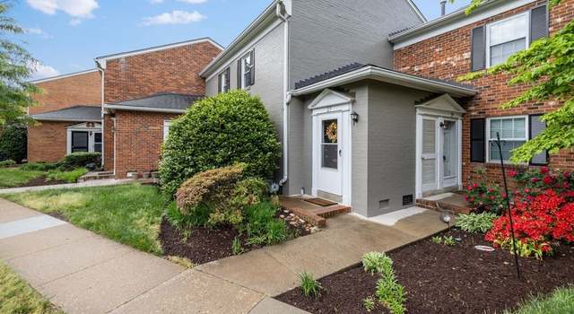 Photo of 27 Red Fox Ln, Henrico, VA 23228