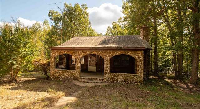 Photo of 864 Blankenship Pond Rd, Green Bay, VA 23942