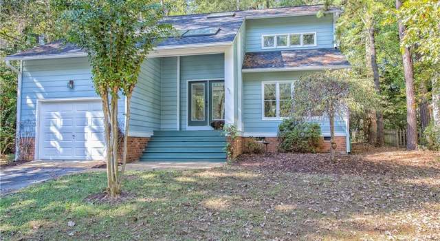 Photo of 5612 Saddle Hill Dr, Midlothian, VA 23112