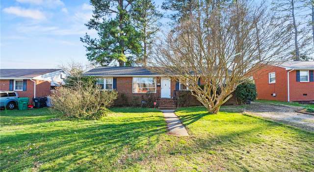 Photo of 105 Yew Ave, Colonial Heights, VA 23834