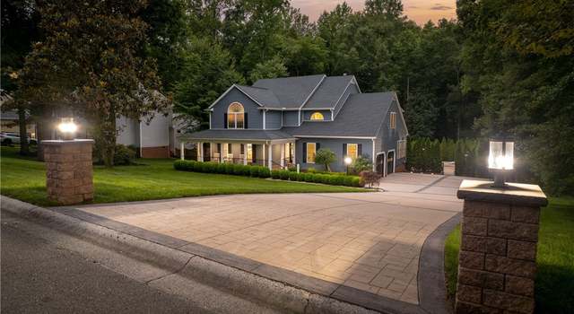 Photo of 13908 Sunrise Bluff Rd, Midlothian, VA 23112