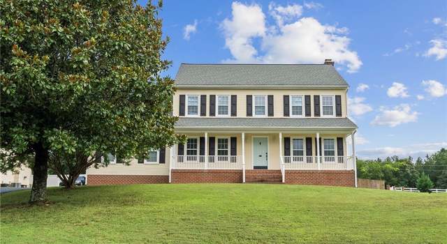 Photo of 7162 Plum Grove Ct, Mechanicsville, VA 23111