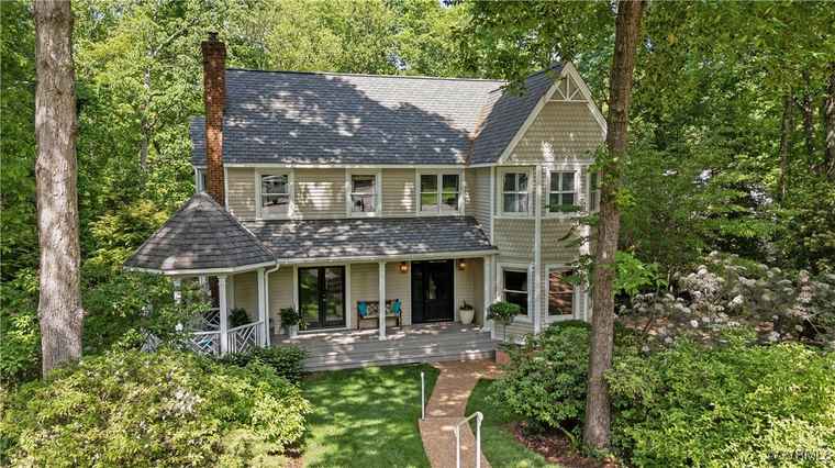 Photo of 5716 Regent Cir Richmond, VA 23225