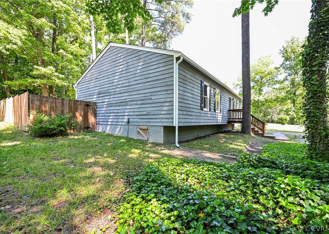21100 Matoaca Rd, Chesterfield, VA 23803