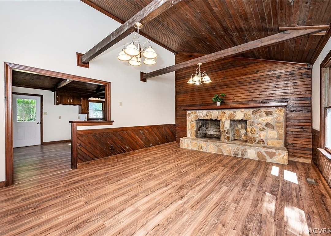 21100 Matoaca Rd, Chesterfield, VA 23803