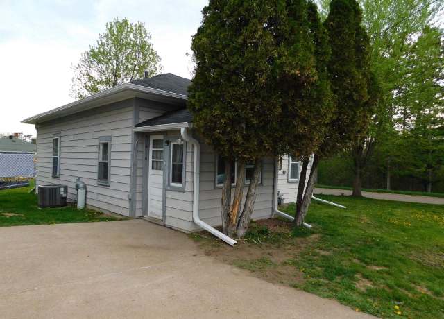 Property at 1100 Champagne St, Merrill, WI 54452, 2 beds, 1 bath