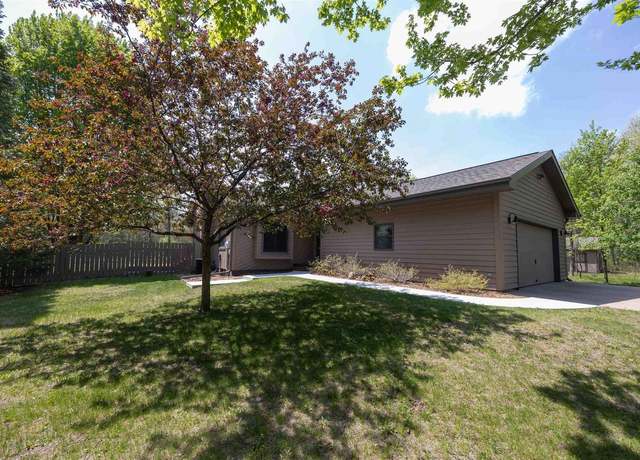 Property at 2250 Ranger Rd, Wisconsin Rapids, WI 54494, 3 beds, 2 baths