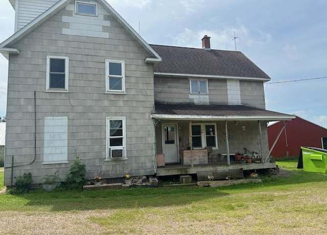 Property at W4221 Apple Ave, Medford, WI 54451, 5 beds, 2 baths