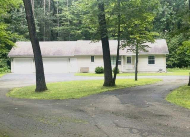 Property at E1218 N Lake Rd, Iola, WI 54945, 2 beds, 2 baths