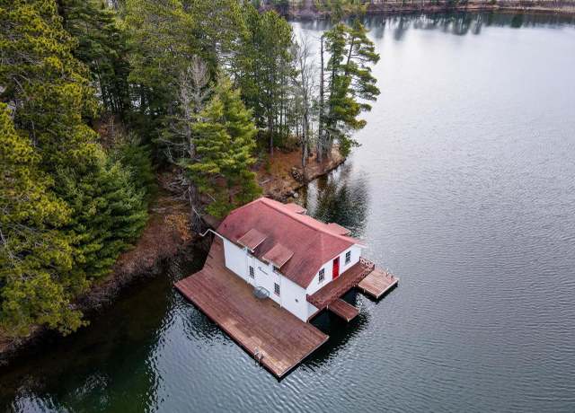 Property at 8395 Woolpy Dr, Minocqua, WI 54548, 5 beds, 4 baths