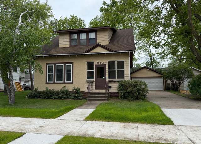 Property at 940 Wylie St, Wisconsin Rapids, WI 54494, 4 beds, 1.5 baths
