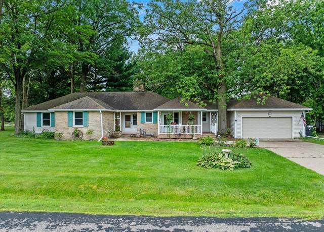 Property at 718 S Drake Ave, Marshfield, WI 54449, 4 beds, 3 baths