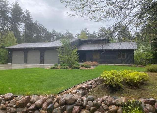 Property at 4625 Emerald Ln, Stevens Point, WI 54481, 3 beds, 2 baths