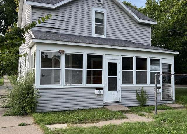 Property at 603 Seymour St, Wausau, WI 54403, 2 beds, 2 baths