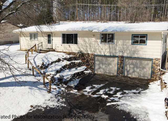 Property at 360 W Blaine St, Iola, WI 54945, 5 beds, 2 baths