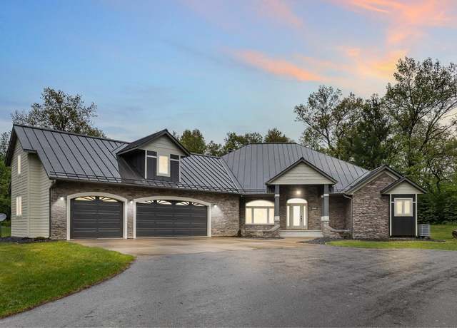 Property at 6858 6th St, Stevens Point, WI 54482, 4 beds, 3.5 baths