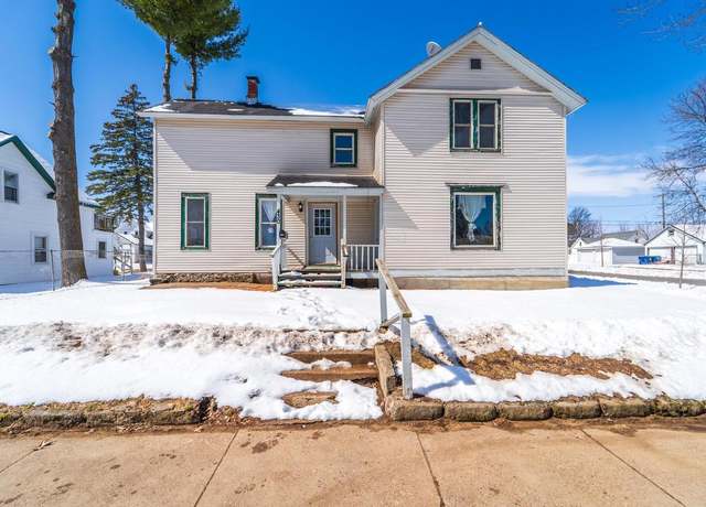 Property at 430 N 2nd Ave, Wausau, WI 54401, 4 beds, 2 baths