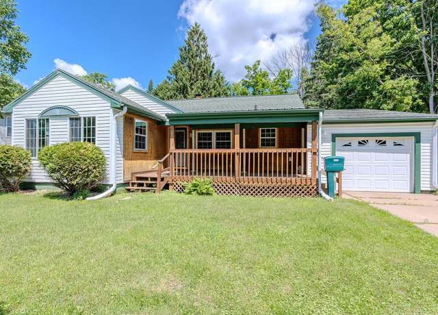 Property at 1008 Brown St, Wausau, WI 54403, 3 beds, 1 bath