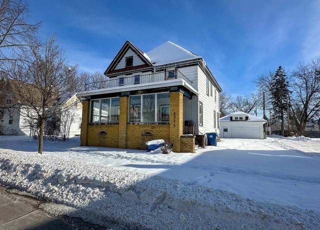 Property at 1711 N 3rd St, Wausau, WI 54403, 4 beds, 2 baths