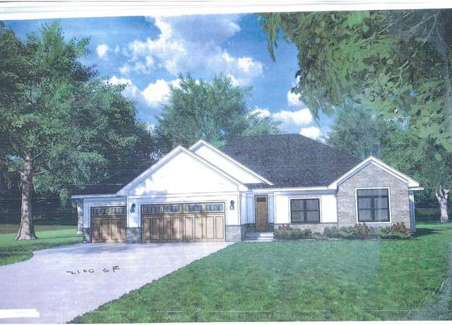 Property at 1513 E 20th St, Marshfield, WI 54449, 3 beds, 2.5 baths