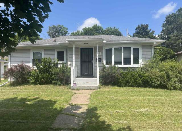 Property at 718 Winton St, Wausau, WI 54403, 3 beds, 1 bath