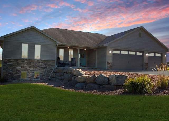 Property at 163539 Sandy Banks Dr, Wausau, WI 54403, 4 beds, 3.5 baths