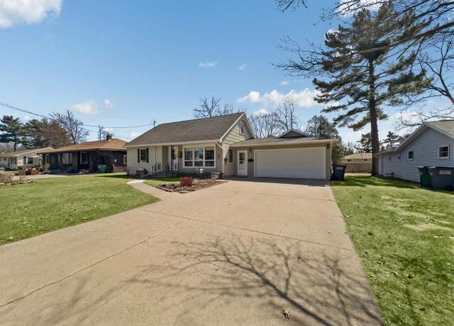 Property at 444 Goodnow Ave, Wisconsin Rapids, WI 54494, 3 beds, 2 baths