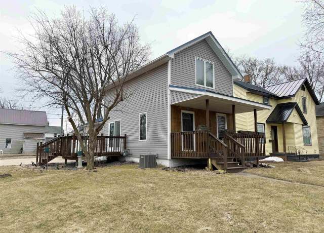 Property at 601 S Cherry Ave, Marshfield, WI 54449, 2 beds, 1 bath