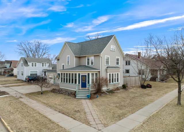 Property at 301 E 2nd St, Marshfield, WI 54449, 4 beds, 2.5 baths