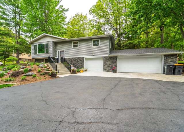 Property at 503 N 43rd Ave, Wausau, WI 54401, 4 beds, 2.5 baths