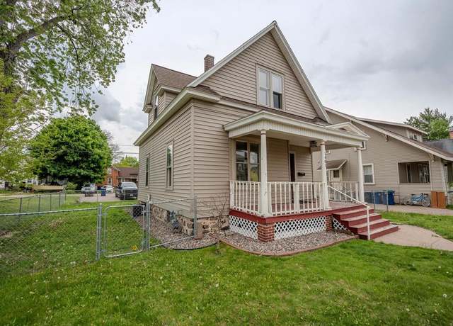 Property at 1401 N 2nd St, Wausau, WI 54403, 3 beds, 1 bath