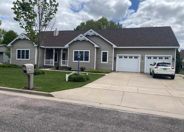 Property at 1430 Sherwood Ct, Wisconsin Rapids, WI 54494, 4 beds, 3 baths