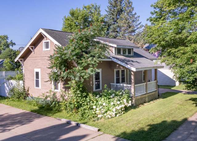 Property at 611 Turner St, Wausau, WI 54403, 2 beds, 1 bath