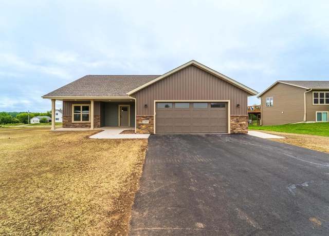 Property at 1307 Delmore Dr, Merrill, WI 54452, 3 beds, 2 baths