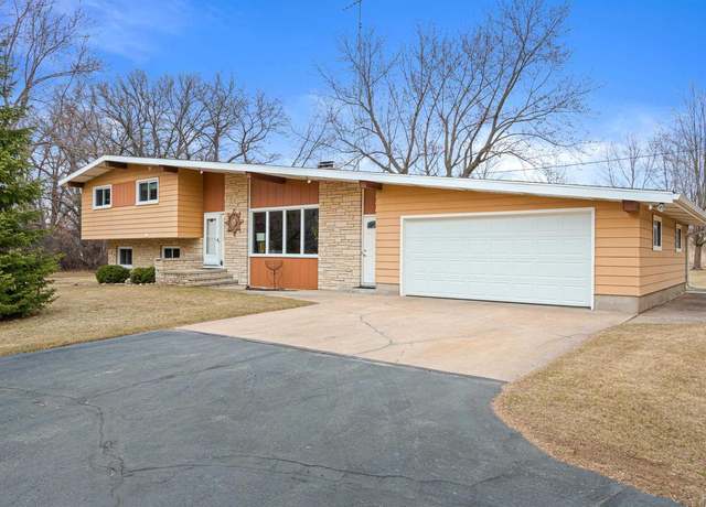 Property at 919 County Road J, Stevens Point, WI 54482, 3 beds, 2.5 baths