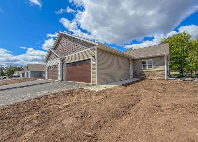 Property at 2100 S Ironwood Ave, Marshfield, WI 54449, 2 beds, 1 bath