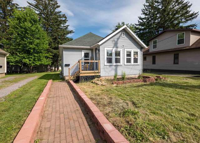 Property at 1209 S Chestnut Ave, Marshfield, WI 54449, 2 beds, 1 bath