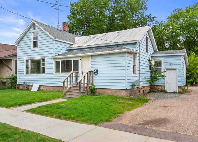 Property at 1016 Portage St, Stevens Point, WI 54481, 5 beds, 1.5 baths