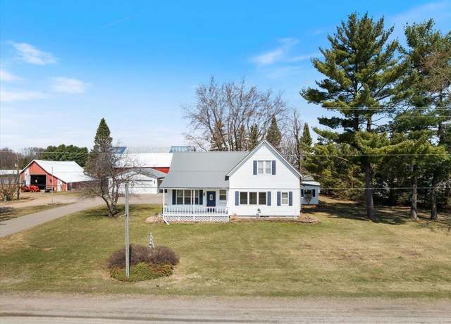 Property at 1240 Main St, Junction City, WI 54443, 3 beds, 1.5 baths