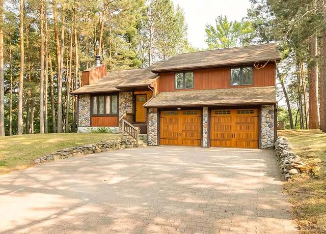 Property at 105 Prairie St, Merrill, WI 54452, 3 beds, 2.5 baths